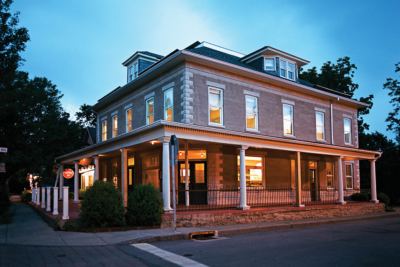 Hotel Tivoli & The Corner